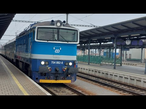 IC 533 jižní expres vedený brejlovcem 754 062 💙