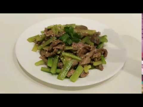 Stir-Fry Beef and Celery in Sesame Oil