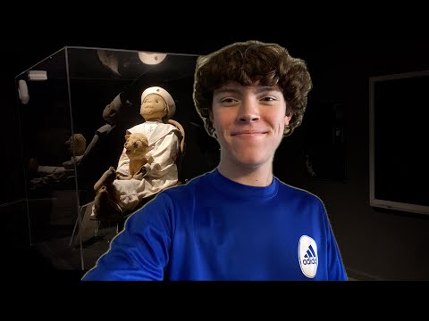 Meeting Robert the doll/ Ghost hunting.
