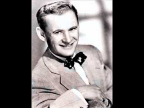 Sammy Kaye Tommy Ryan - Love Walked in 1938