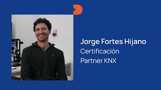 Jorge, un estudiante online de Holanda, se prepara la certificación de Partner KNX
