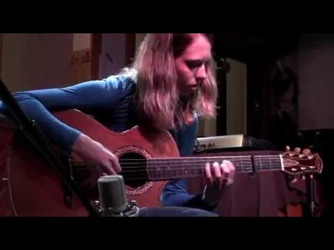 Macyn Taylor on Petros Florentine Fingerstyle Guitar, playing 