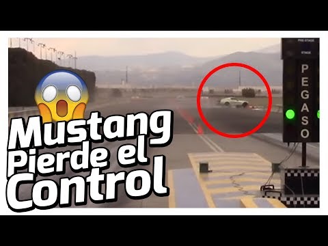 Ford Mustang GT Osiris Vs Challenger Hellcat Underground racing crew. (potro Fail)