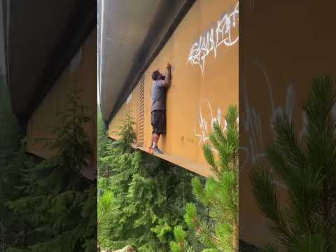 Graffiti Most dangerous tagging. 😳 #graffiti #shorts