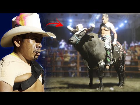 "CHOMPAS" DID IT AGAIN! HE SHOWED OFF HIS RIDE AND EVEN PUT THE HAT ON THE BULL