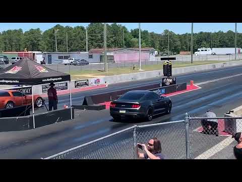 15 Mustang Gt vs C6 Z06