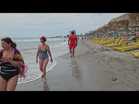 Pe plaja din stațiunea Venus pana în Saturn!