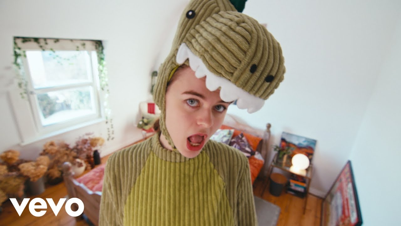 Ellie Dixon