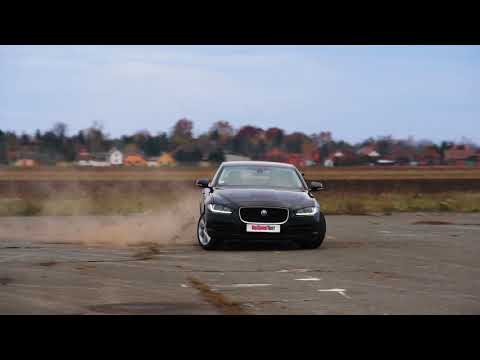 Jaguar XE Drift