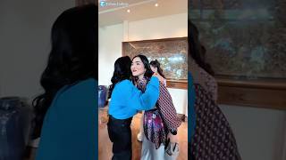 Download lagu Ashanty Membawa Tas Mewah Saat Bertemu Iis Dahlia Di Acara Ultah Dewi Gita mp3 Download lagu Ashanty Membawa Tas Mewah Saat Bertemu Iis Dahlia Di Acara Ultah Dewi Gita mp3
