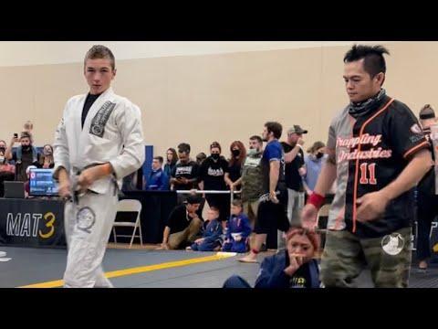 EZEKIEL CHOKE Kids Gi 115 lb 12-13 Grey belt BJJ Grappling Industries competition Chicago 10-9-21