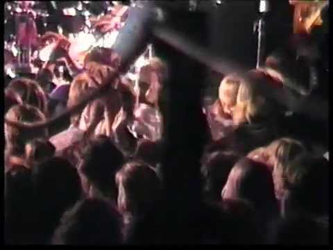 VAAVI: Älä itke Iines (live)