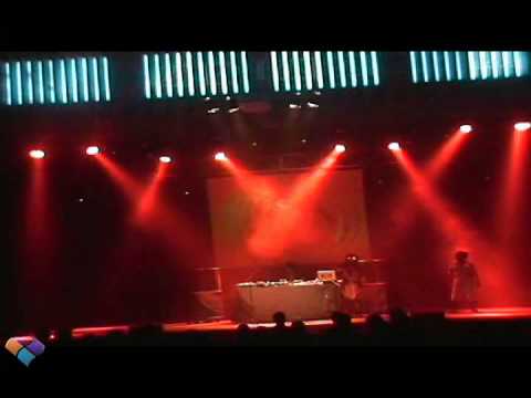 Øs Crunc ft. Warrior Queen @Periferias Festival (Huesca, Spain 2008) 26 Bass lines duet