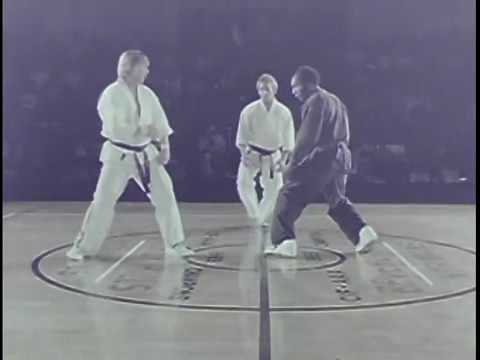 Steve Sanders vs Bob Burbidge 1974