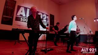 Night Riots performs &quot;Fangs&quot; in the Alt 921 Radio Theater