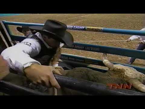Adriano breaks his cheek - 98 PBR Finals