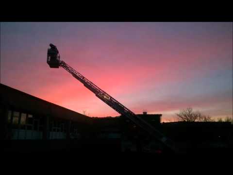 Einweisung Drehleiter DLK 23/12