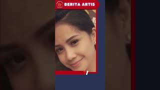 Download lagu Nagita Slavina pakai Bikini di Pantai #shorts #shortsvideo mp3 Download lagu Nagita Slavina pakai Bikini di Pantai #shorts #shortsvideo mp3