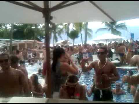 DJ Suzee X - MOB Brazil 2010 - Feelin Nina Pt1 - Onshore 4