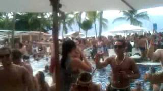 DJ Suzee X - MOB Brazil 2010 - Feelin Nina Pt1 - Onshore 4