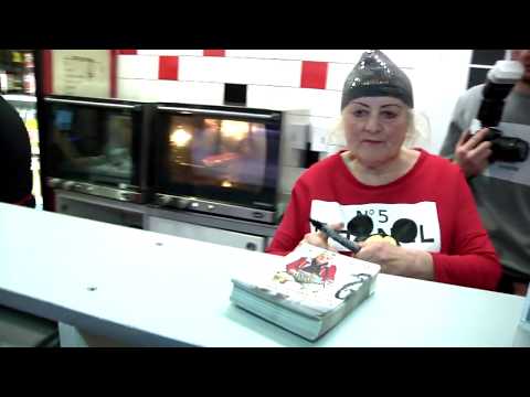 Baśka w Zapiexach obsługuje Gości 3