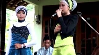 Download lagu gita surya nada minyak wangi mp3