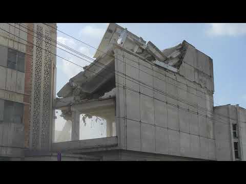 Demolarea fostei fabrici Rapsodia Conf Botoșani pentru a face loc unui LIDL