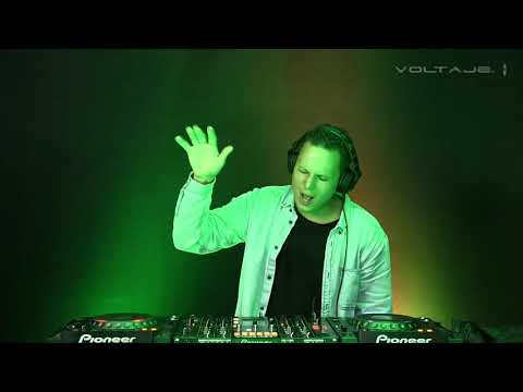CATO ANAYA @ VOLTAJE ELECTRONICA