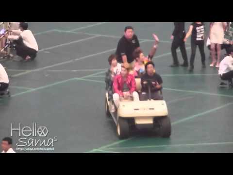 Fancam 120805 Kris, Key & Amber @ SM Town in Tokyo