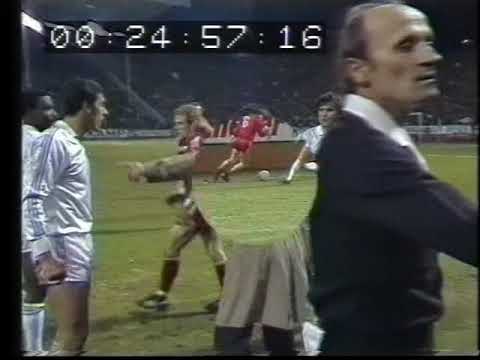 17/03/1982 Uefa Cup Quarter Final 2nd leg KAISERSLAUTERN v REAL MADRID