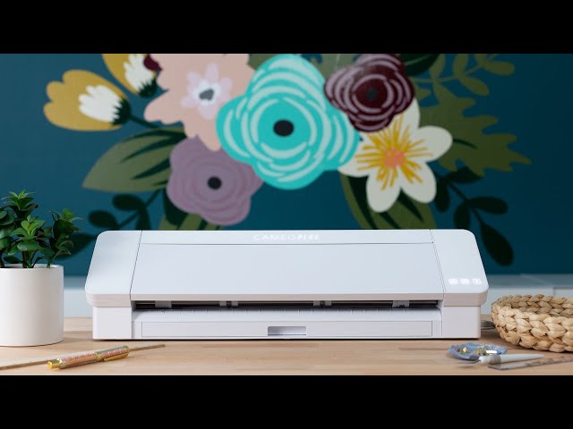 "More space to create" with the Silhouette Cameo® 4 Plus