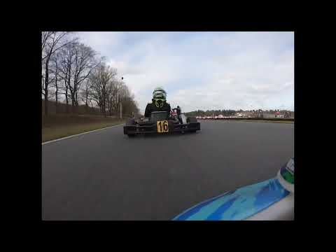 Victor P3 in eerste race in Minimax op Berghem, Kart4Fun