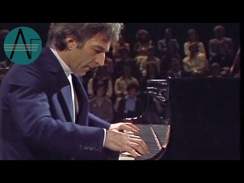 Vladimir Ashkenazy: Beethoven - Piano Sonata Opus 106 (Hammerklavier)