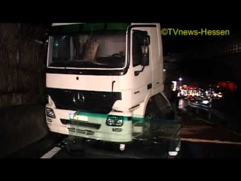 NEU: Gefährliche Bakterien! A4: Bio-Tankzug umgekippt... 26 Tonnen stinkende Masse ausgelaufen...