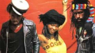 Black Uhuru Puff She Puff