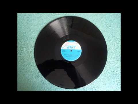 Kenny Knots Watch How The People Dancing