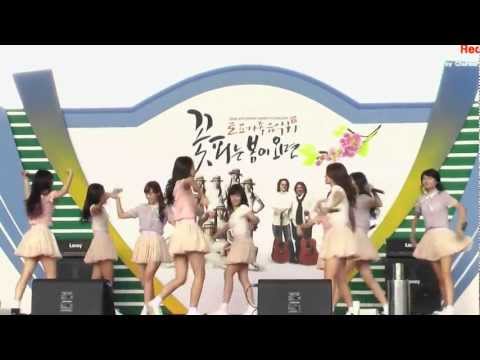 소녀시대(SNSD)-Baby Baby. National Museum of Korea. FanCam.080419