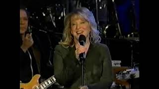 Bette Midler – FEVER (Live on Letterman Show, 2005) HQ Audio