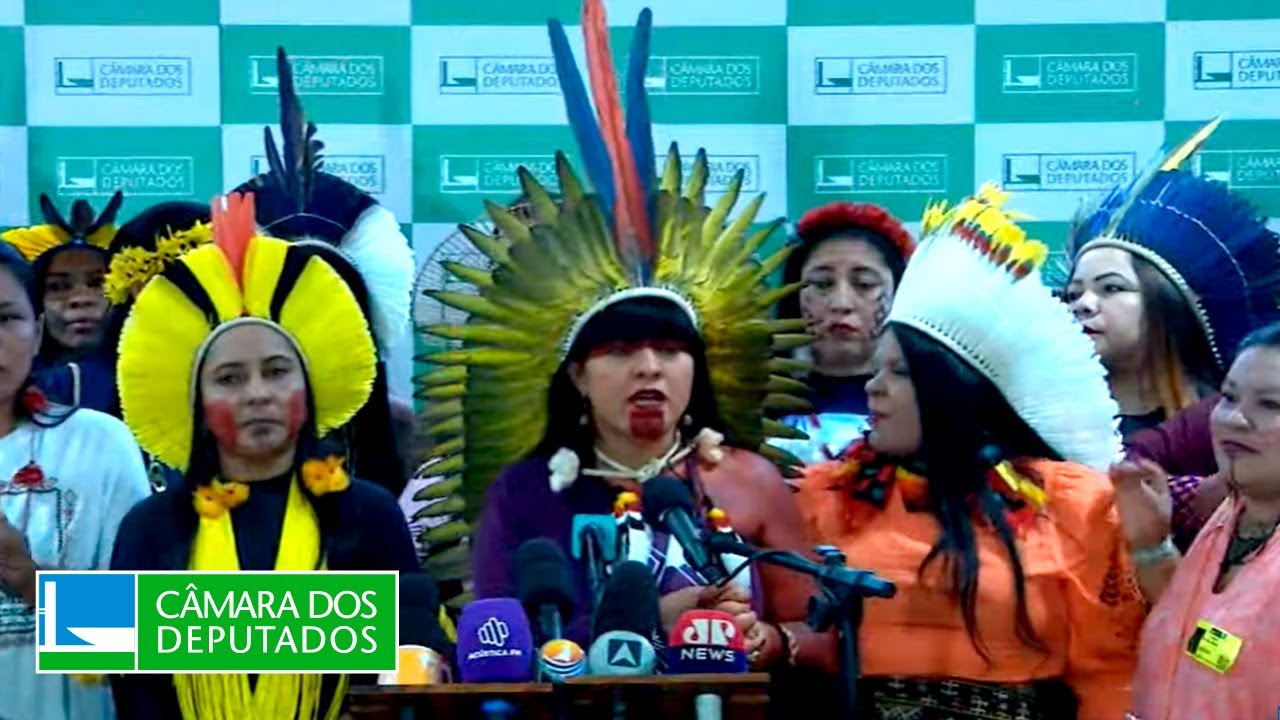 Célia Xakriabá anuncia projeto de combate à violência contra indígenas - 11/09/2023