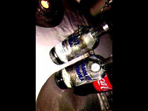 Derek - MDMA ft. Stef (AUDIO)