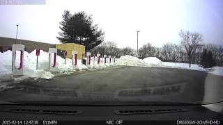 preview picture of video 'West Springfield, MA Tesla Supercharger'