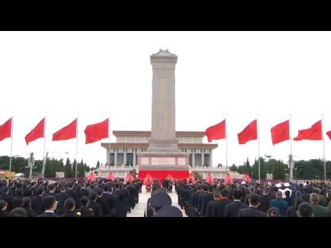 President Xi Jinping attends ceremony paying tribute to national heroes