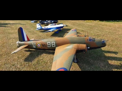 VICKERS WELLINGTON BOMBER WW2 RC DISPLAY - 2 x ZENOAH 26cc - STOW MARIES WW1 AERODROME - 2020