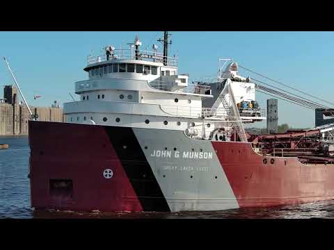 Salute Showdown Barker Bark vs John G Munson