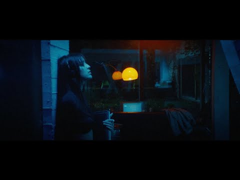 Cyra Gwynth - eight (Prod. Lamsi) [Official Video]