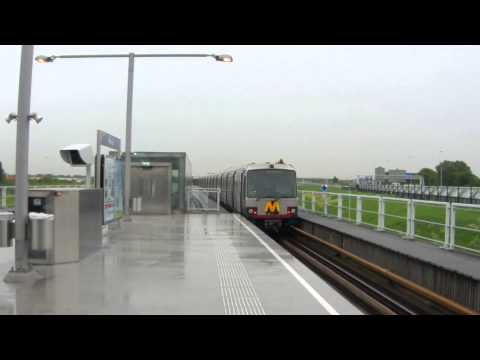 RET metro type SG2 metrostation Pernis Rotterdam