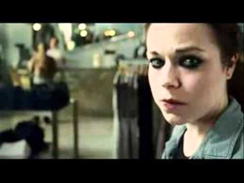 Pink - Fuckin Perfect 歌詞 (Pink - Fuckin Perfect lyrics)