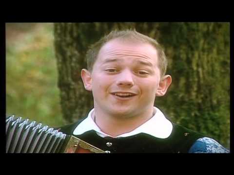 MODRIJANI IN NOVI SPOMINI - Nekaj vsem nam je enako (Official video)