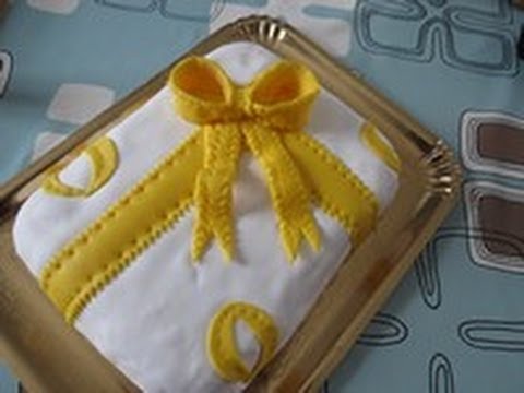 comment appliquer pate a sucre sur gateau
