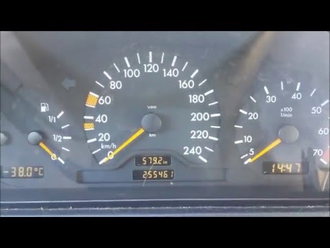 Mercedes Benz C 180 1998 ( Start Up, Engine )